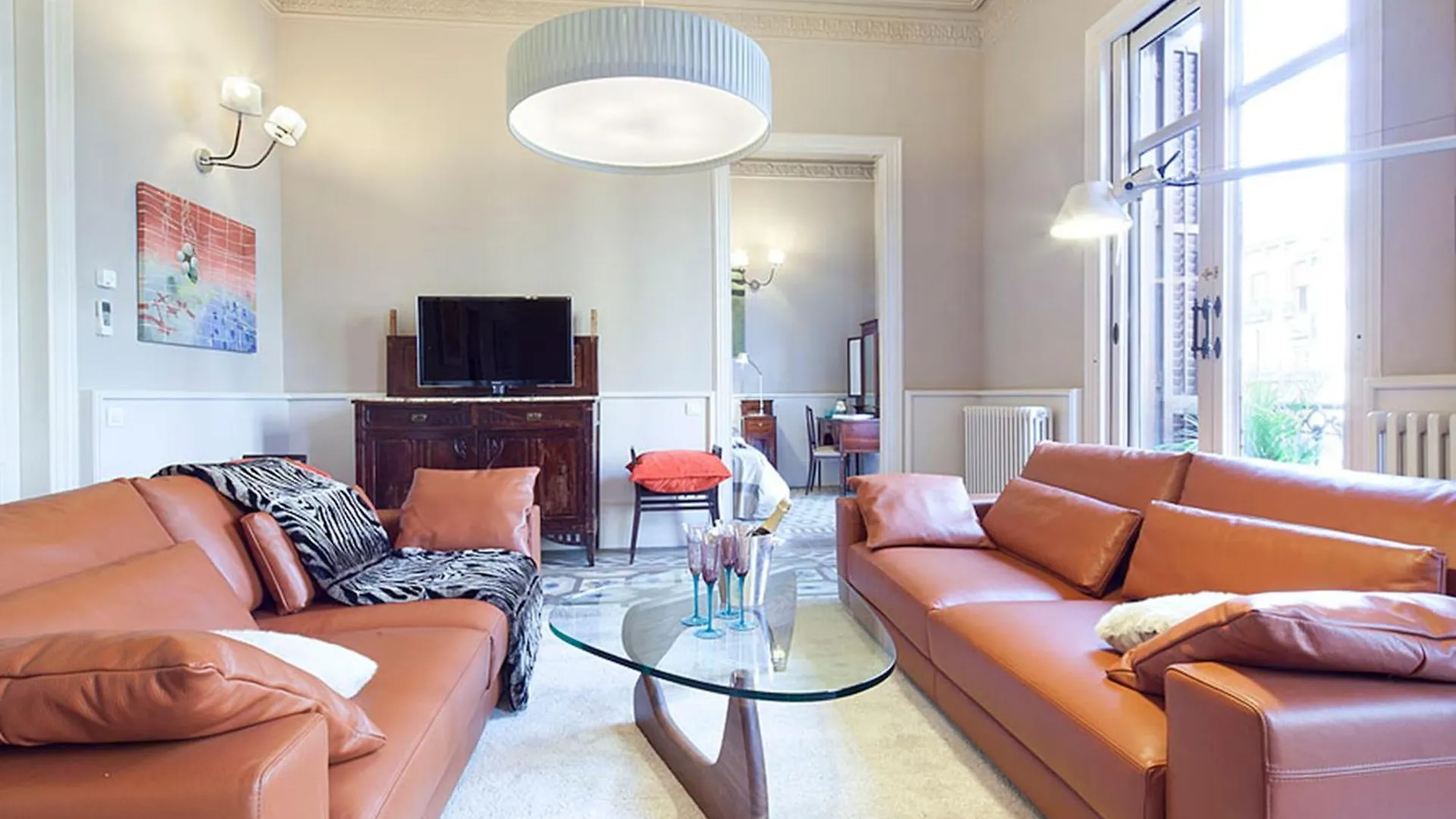 My Space Emirates - Apartments In Rambla De Catalunya Barcellona