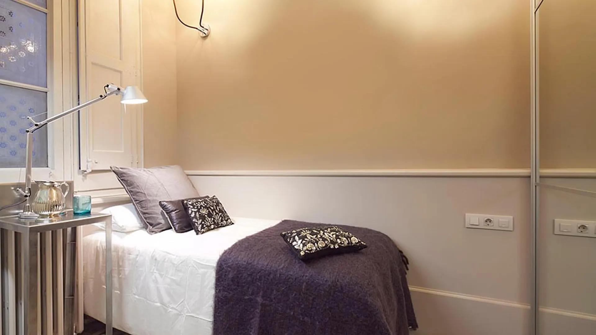 My Space Emirates - Apartments In Rambla De Catalunya Barcellona